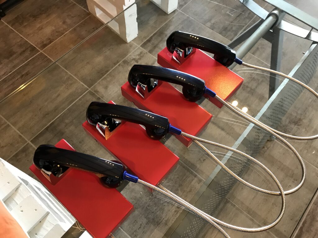 JR202 CB Hotline Teléfono Antivandalico Rojo